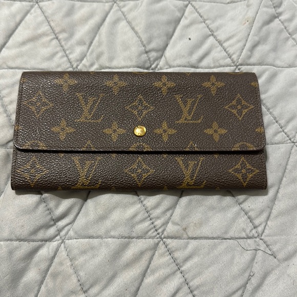 Louis Vuitton Handbags - Louis Vuitton Monogram Sarah wallet